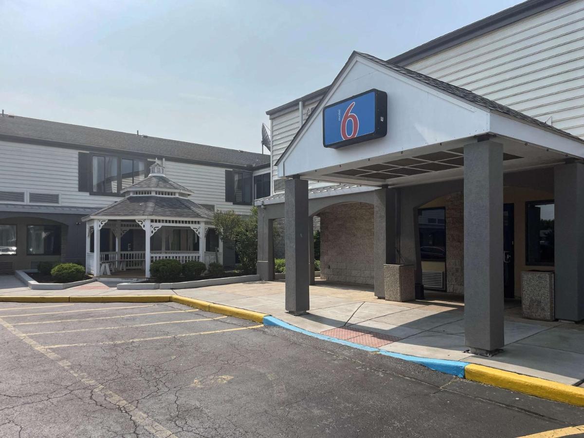 Motel 6-Newark, De Eksteriør billede