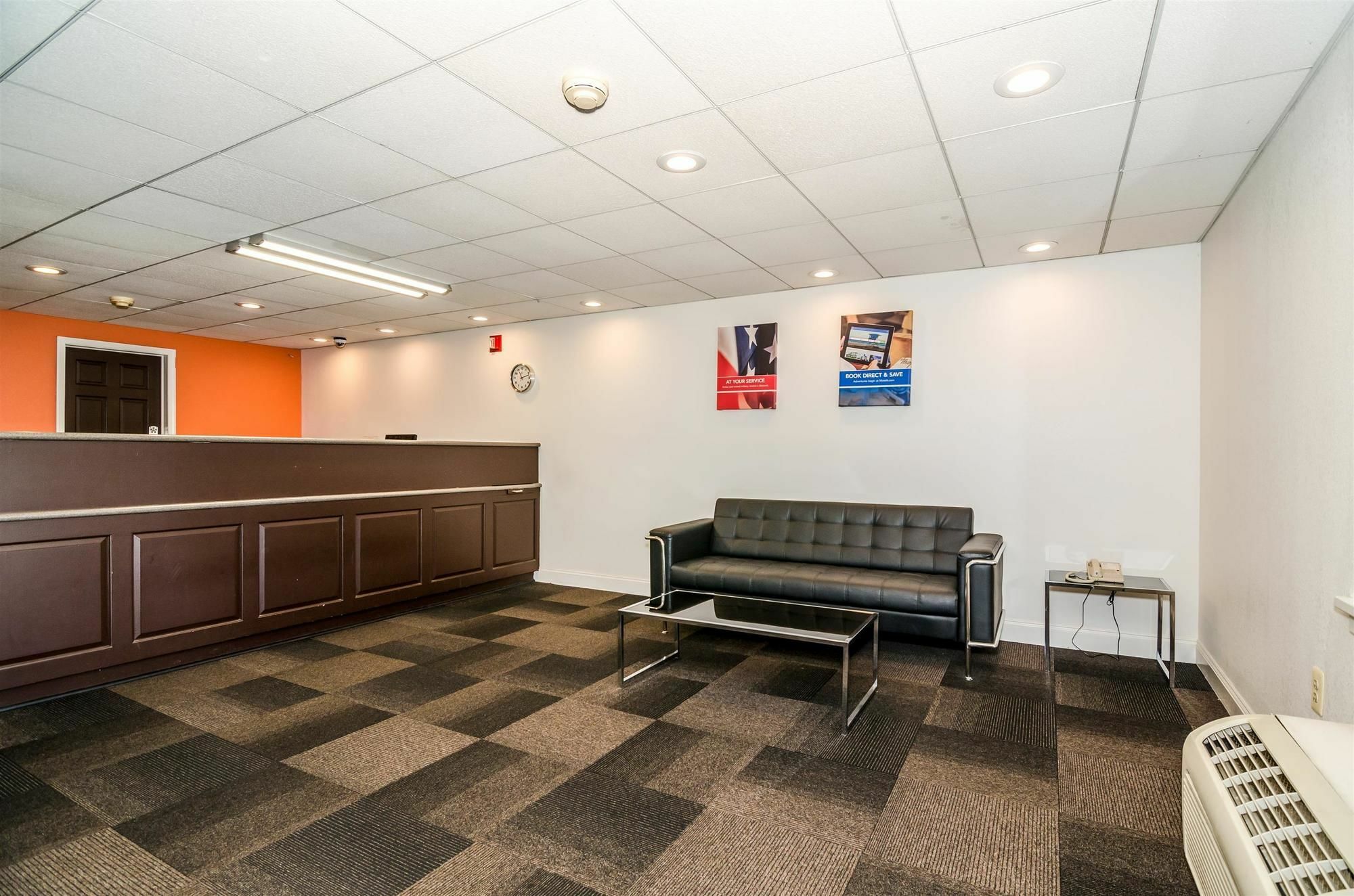 Motel 6-Newark, De Eksteriør billede