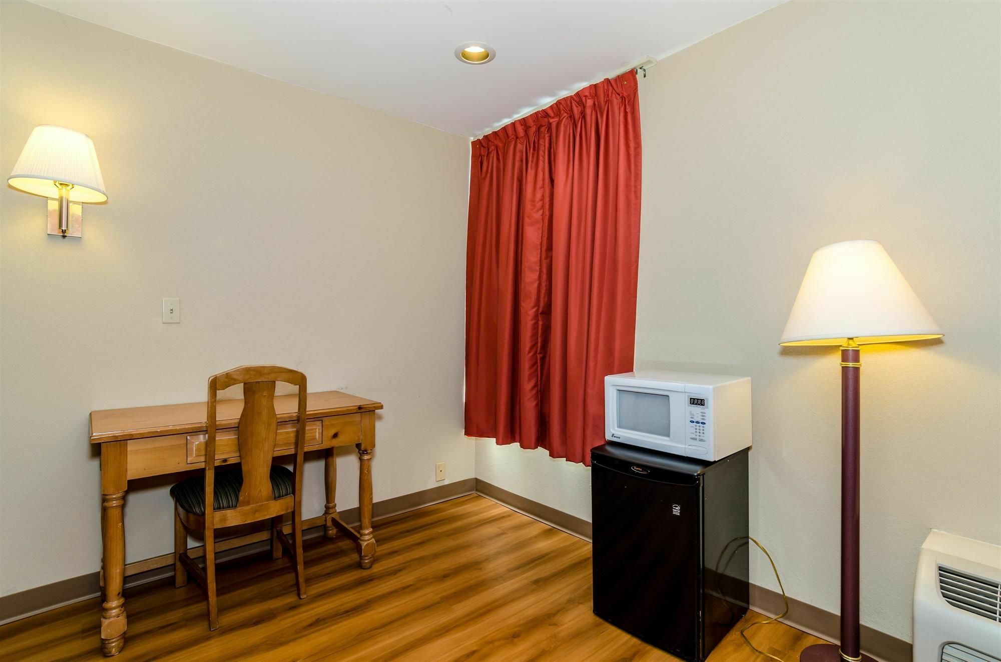 Motel 6-Newark, De Eksteriør billede