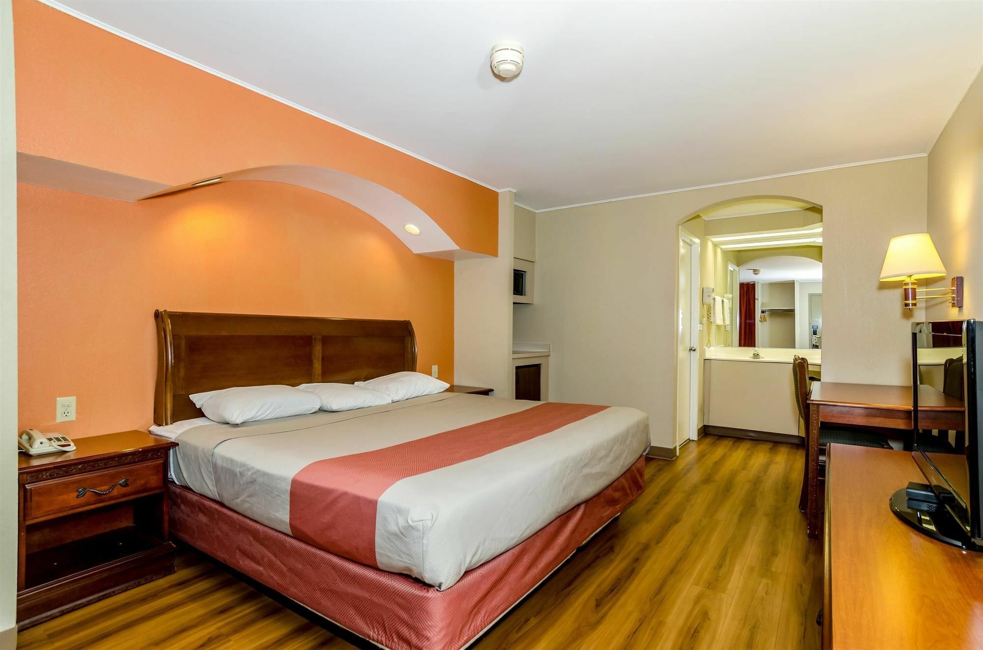 Motel 6-Newark, De Eksteriør billede