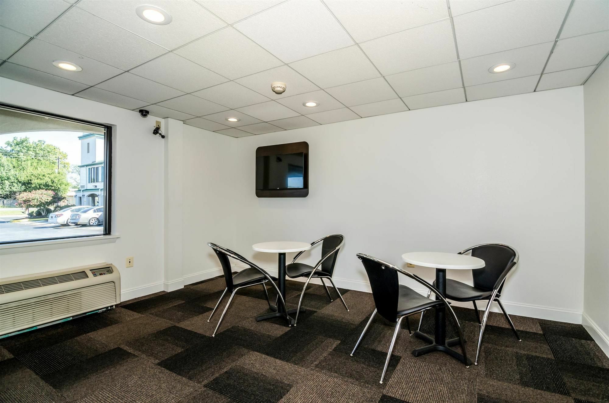 Motel 6-Newark, De Eksteriør billede